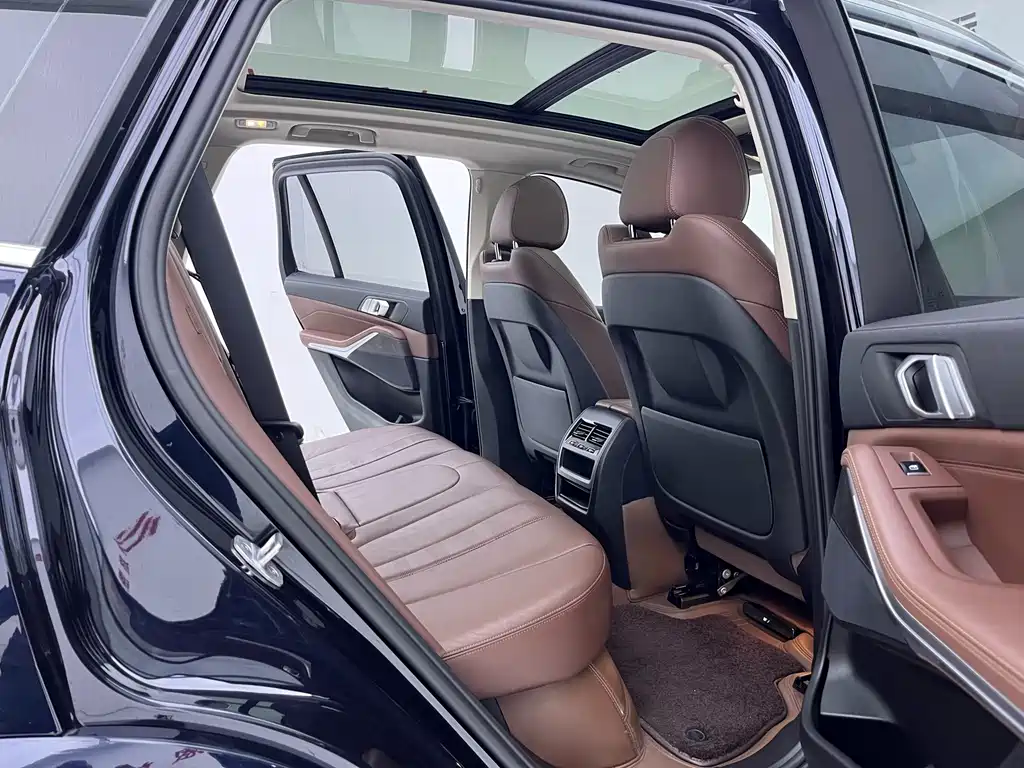 BMW X5 (Import) — фото 17