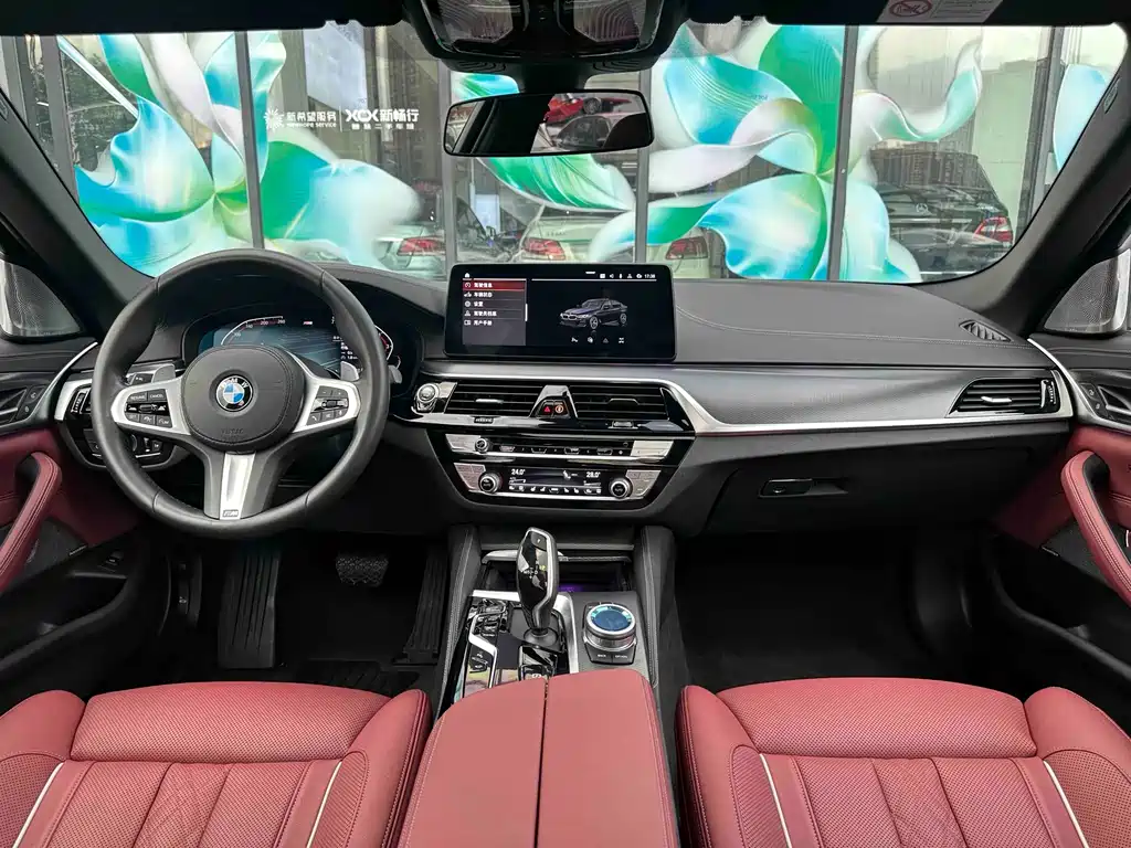BMW 5 Series — фото 17