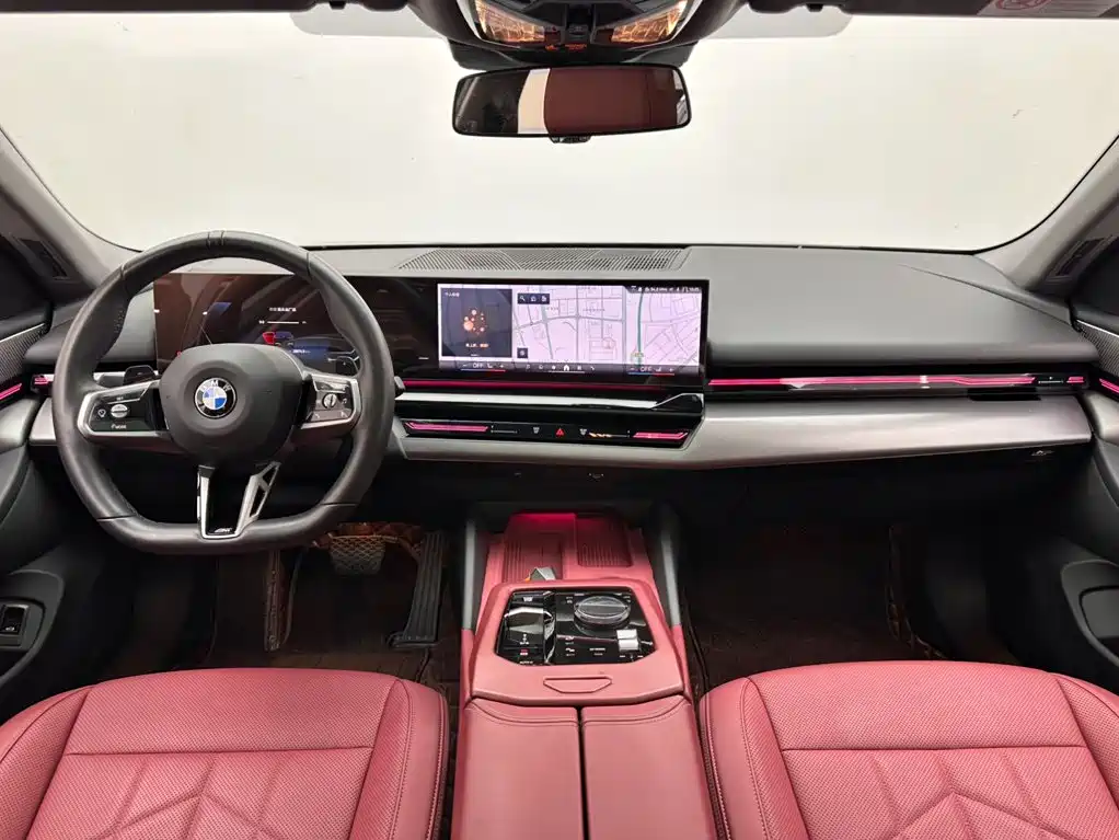 BMW 5 Series — фото 10