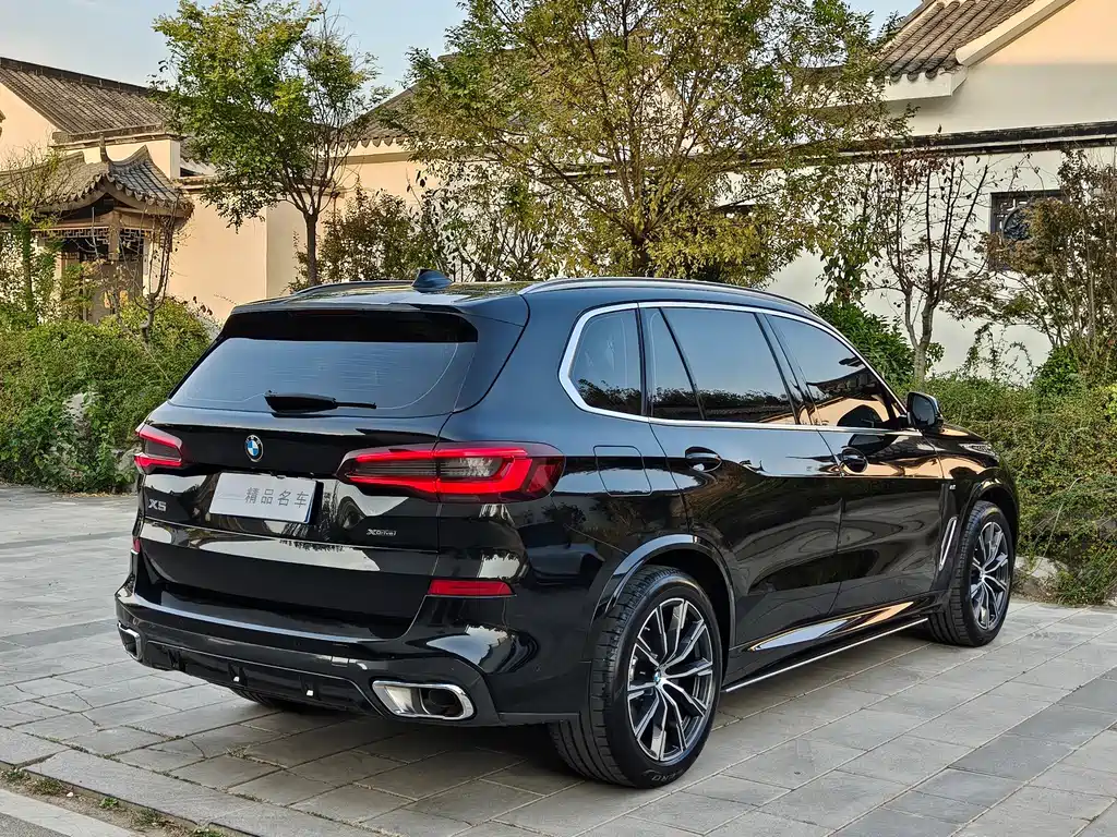 BMW X5 — фото 7