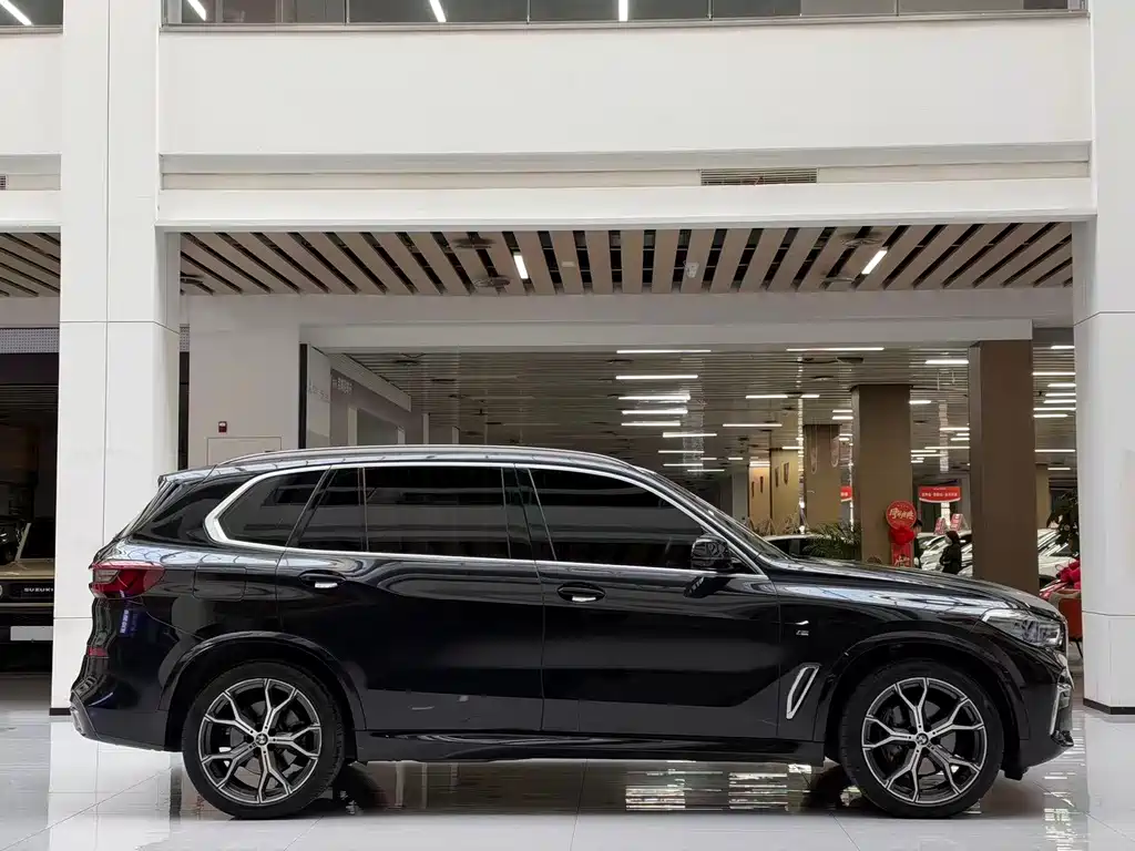 BMW X5 — фото 4
