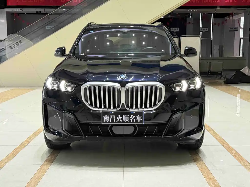 BMW X5 — фото 2