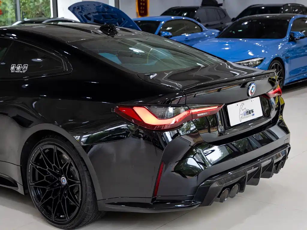 BMW M4 — фото 9