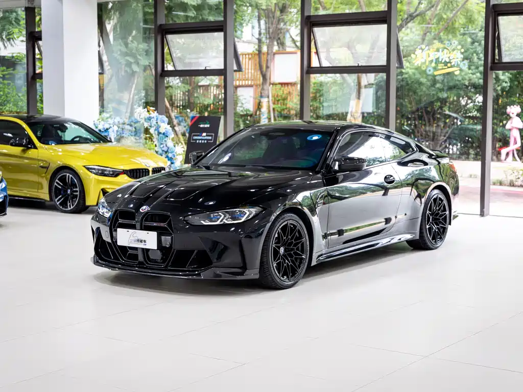 BMW M4 — фото 1