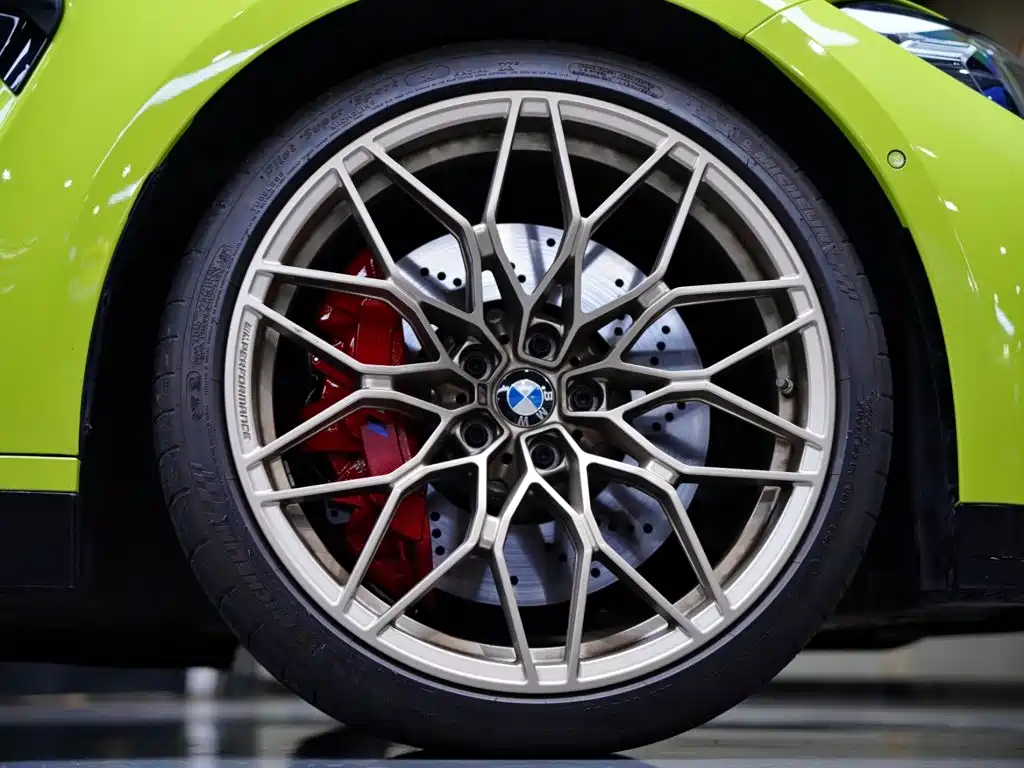 BMW M4 — фото 39