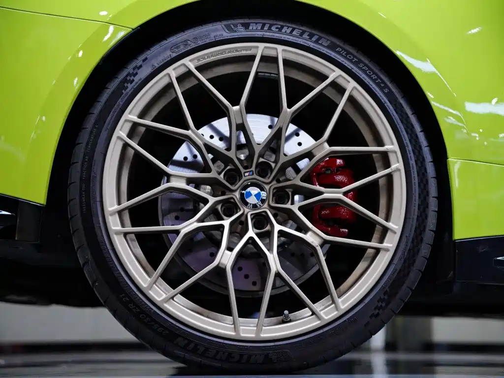 BMW M4 — фото 40