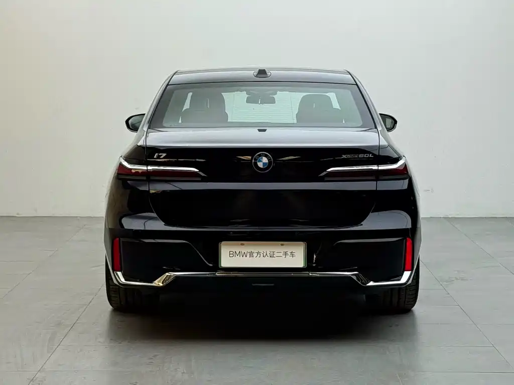 BMW i7 — фото 5