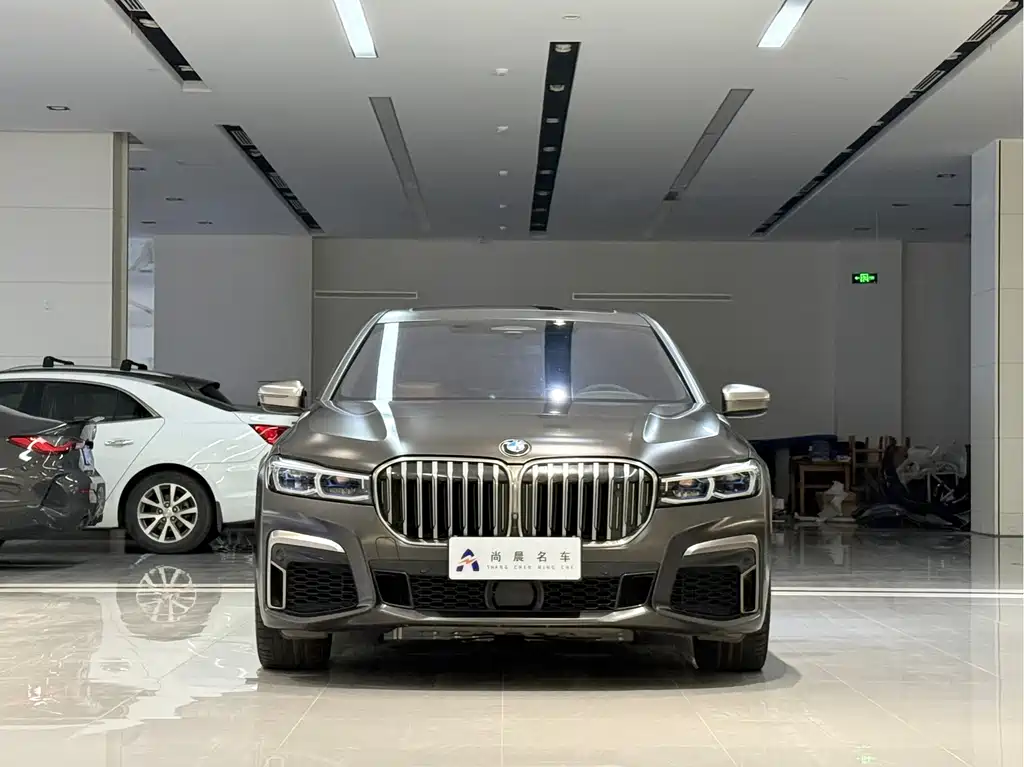 BMW 7 Series — фото 2