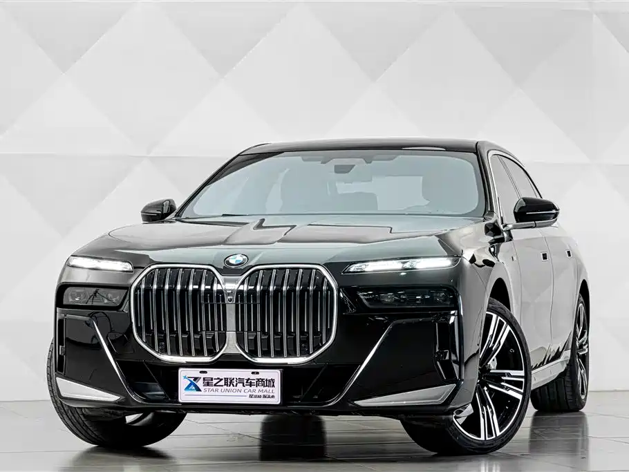BMW 7 Series — фото 2