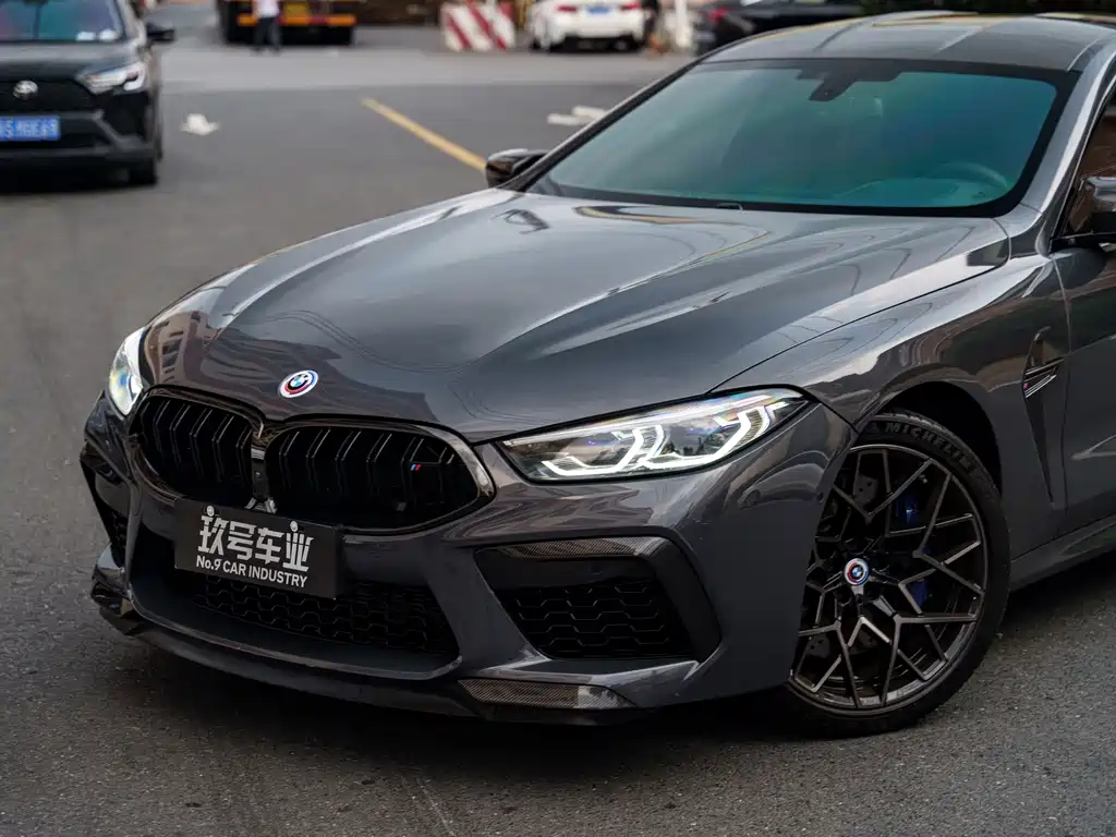 BMW M8 — фото 5