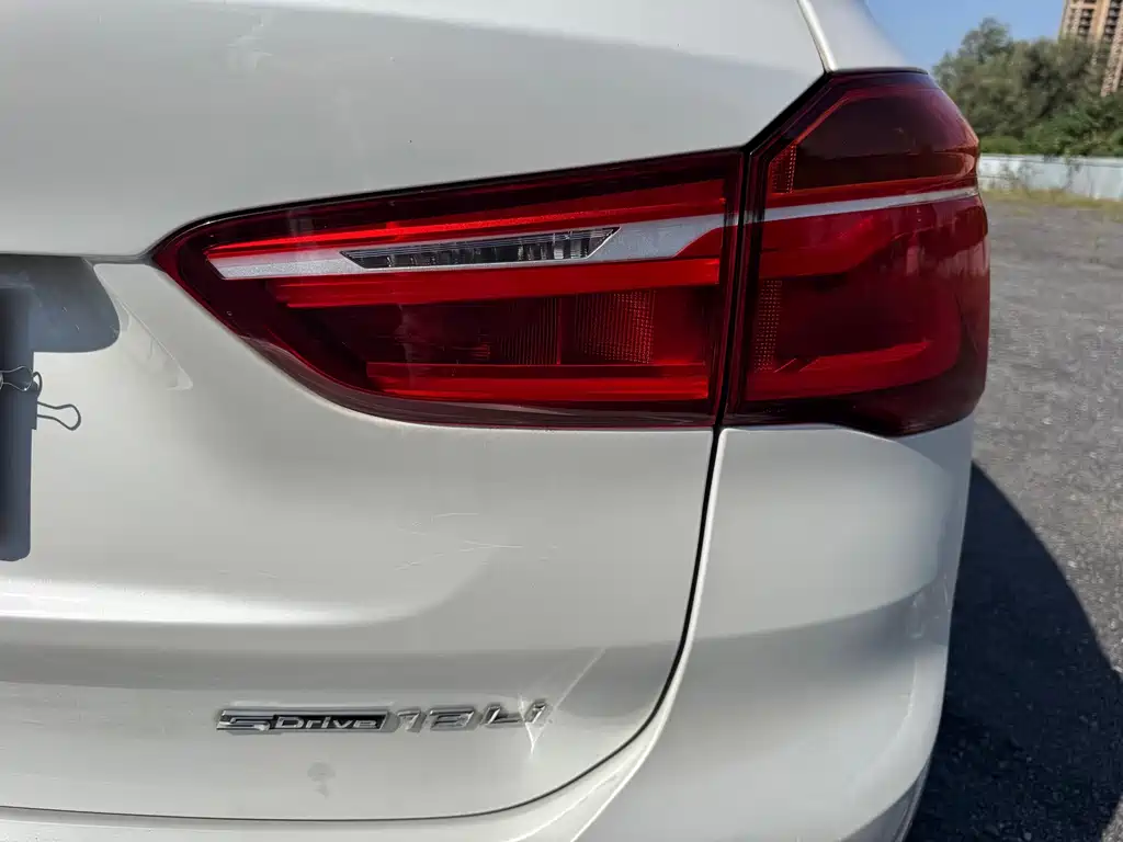 BMW X1 — фото 10