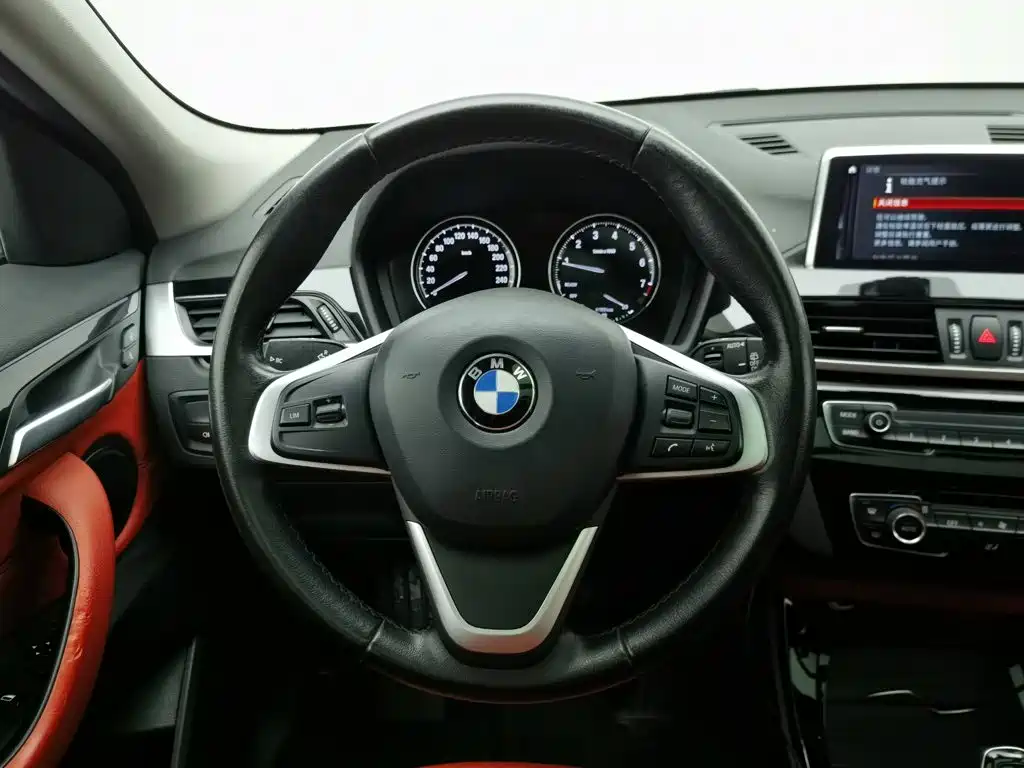 BMW X2 — фото 11