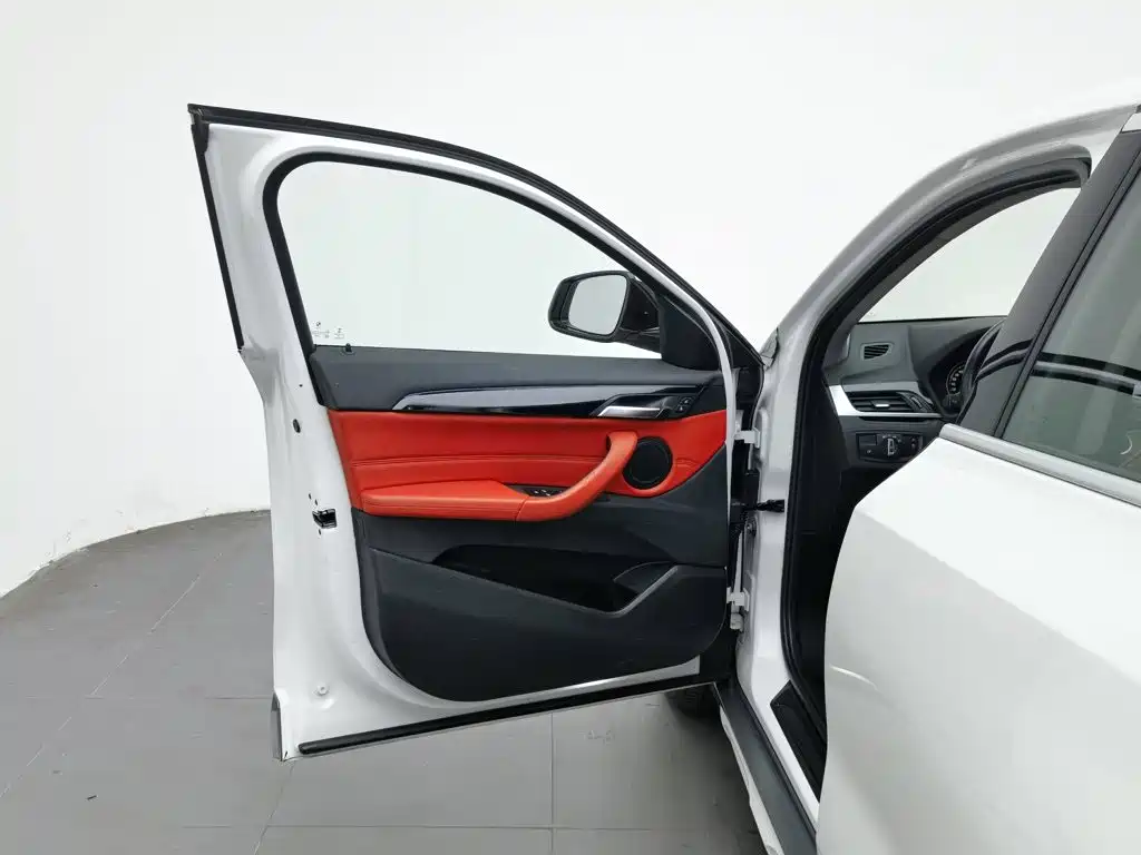 BMW X2 — фото 8