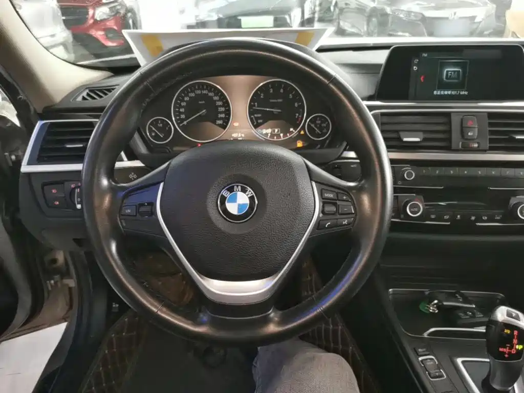 BMW 3 Series — фото 11