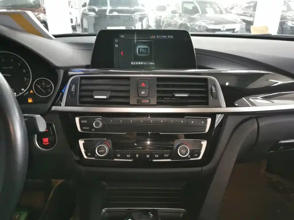 BMW 3 Series — фото 13