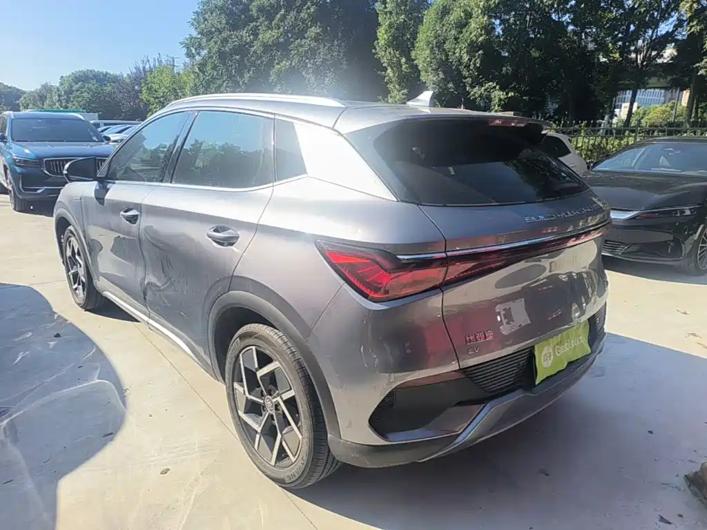 BYD Yuan Plus — фото 5