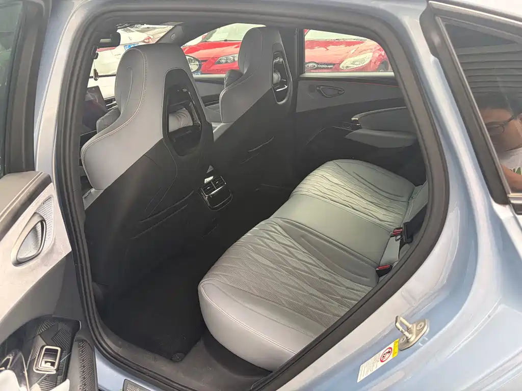 BYD Seal — фото 4