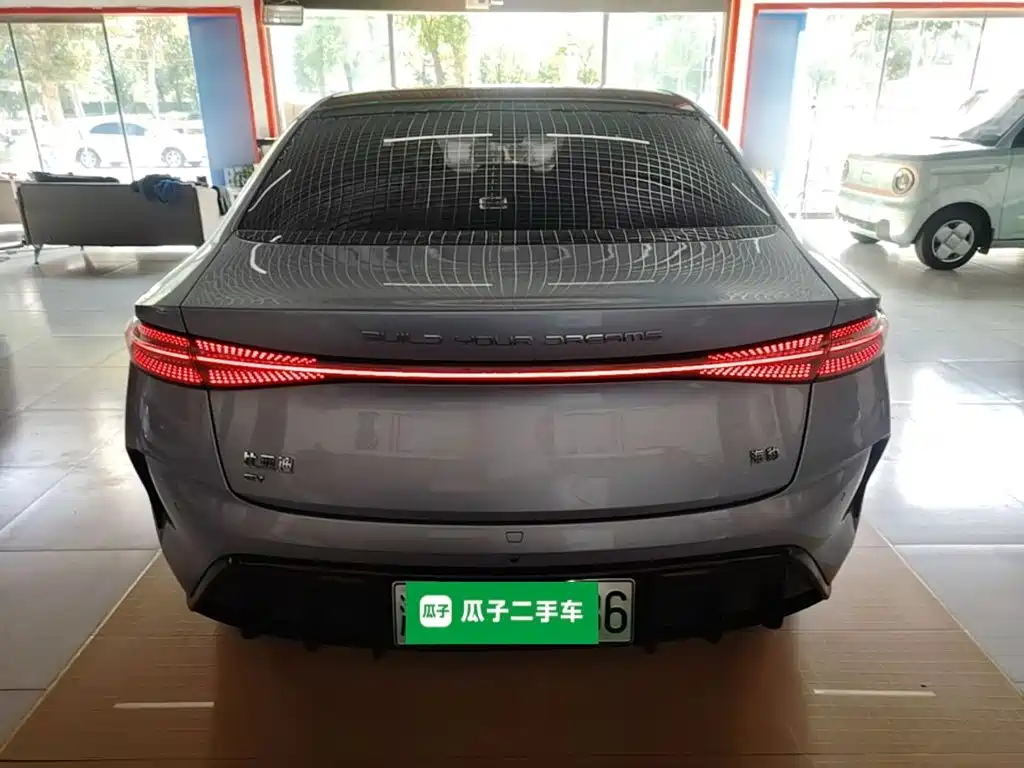 BYD Seal — фото 6