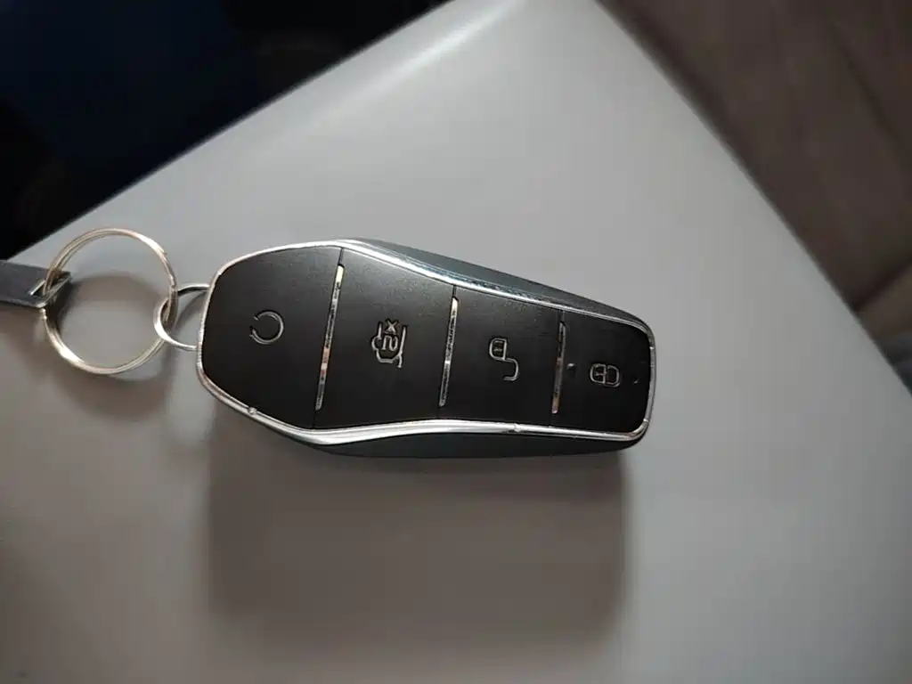 BYD Seal — фото 9