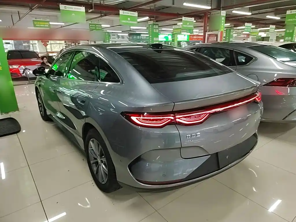 BYD Qin L — фото 5