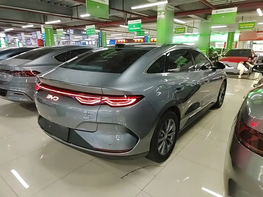 BYD Qin L — фото 7
