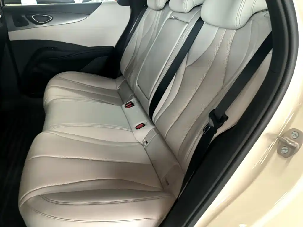 BYD Seal 06 — фото 17