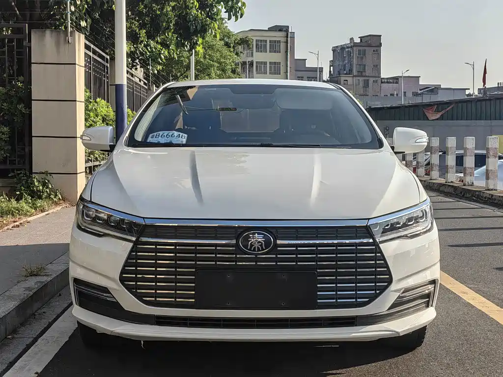 BYD Qin NEV — фото 2