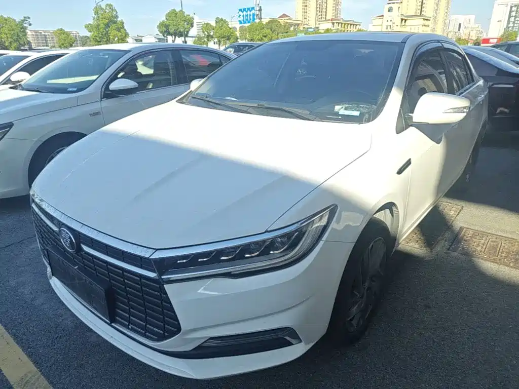 BYD Qin NEV — фото 2