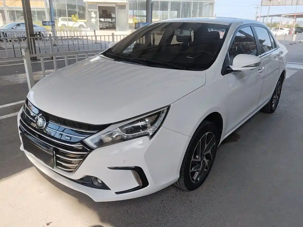 BYD Qin NEV — фото 2
