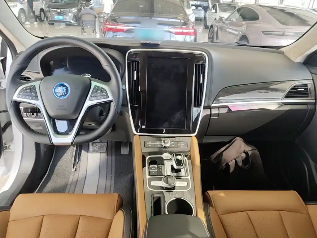 BYD Qin NEV — фото 10