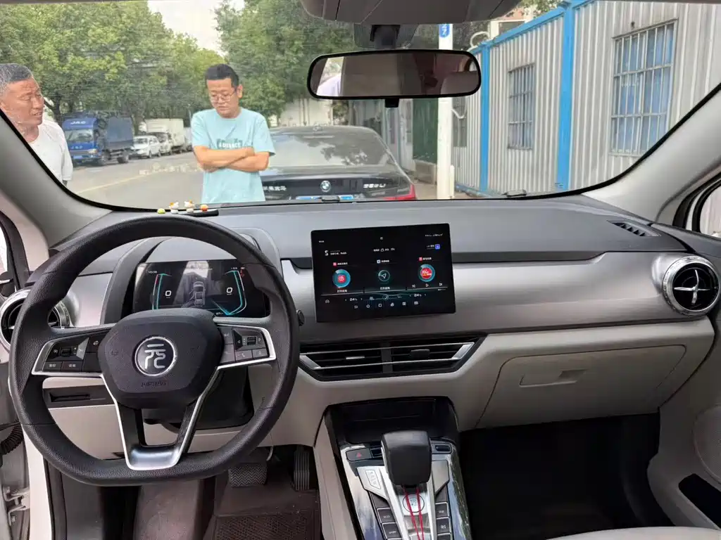 BYD Yuan Pro — фото 4