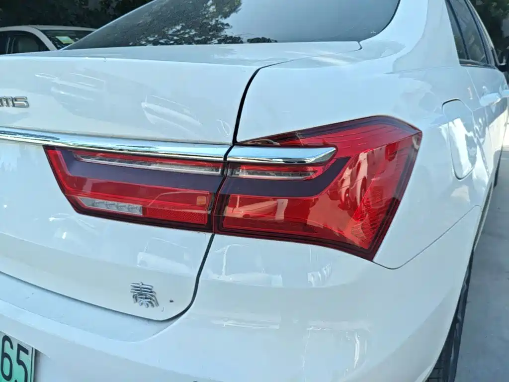 BYD Qin NEV — фото 8