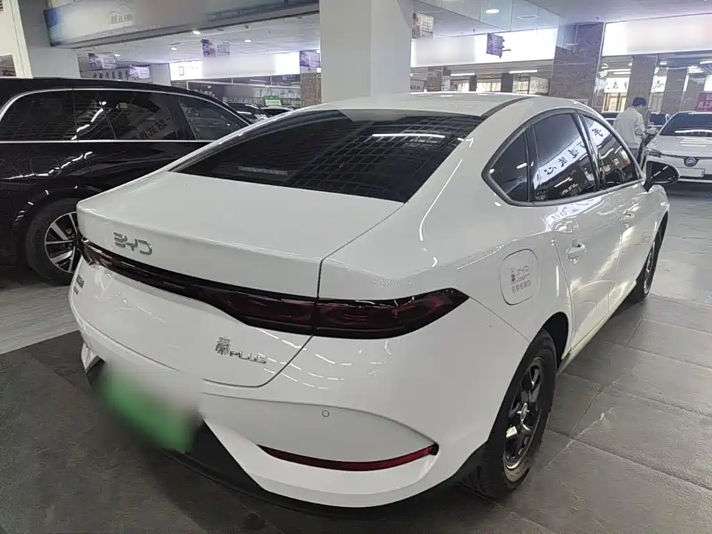 BYD Qin PLUS — фото 7