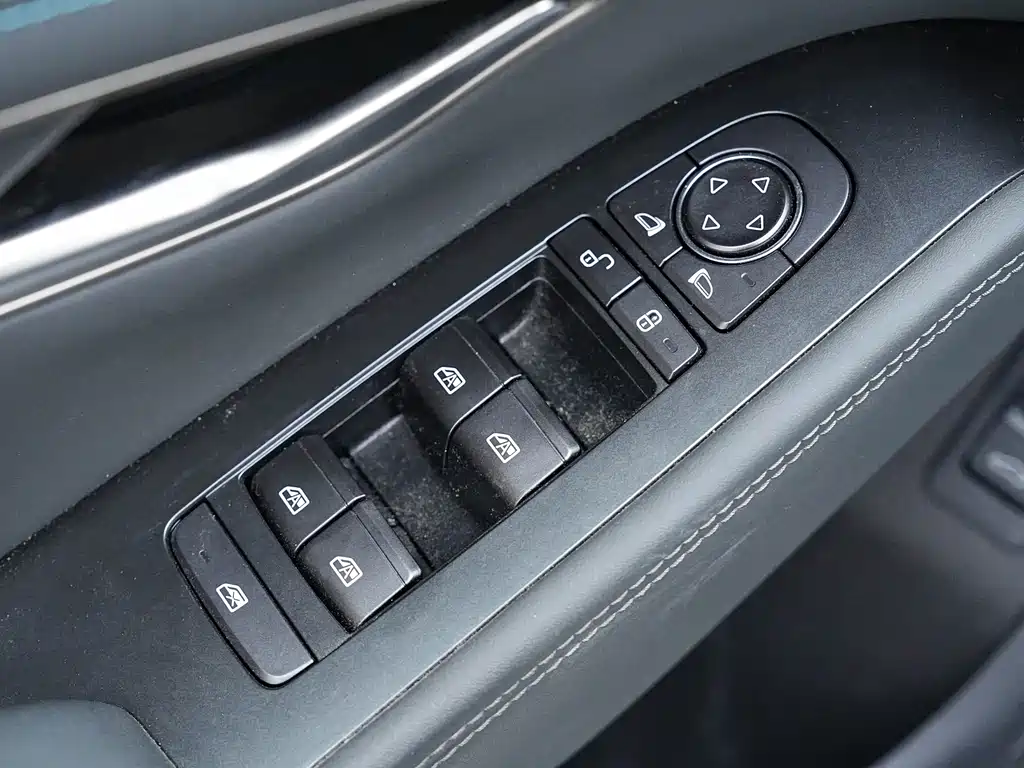 BYD Qin L — фото 17