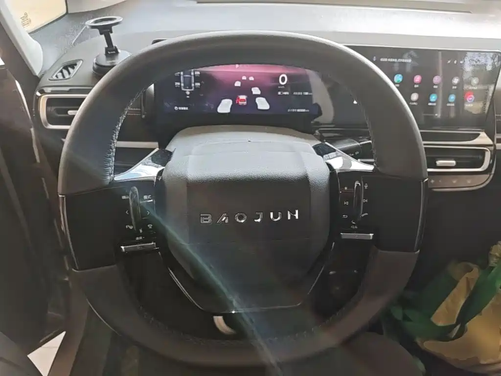 Baojun KiWi EV — фото 11