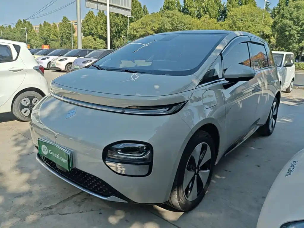 Baojun Yunduo — фото 2
