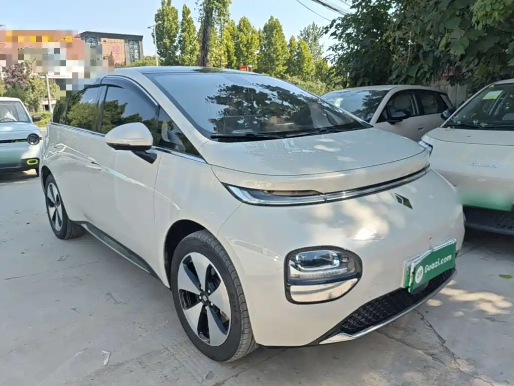 Baojun Yunduo — фото 4
