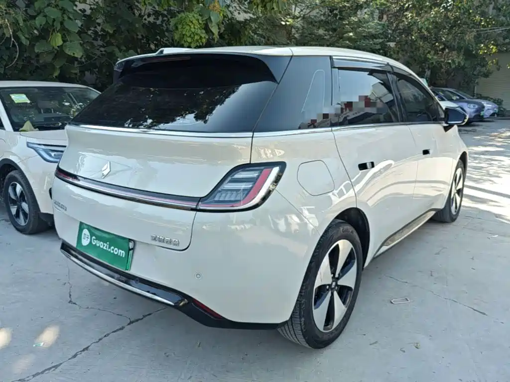 Baojun Yunduo — фото 7