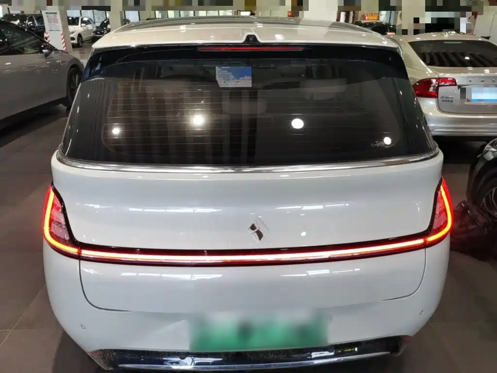 Baojun Yunduo — фото 6