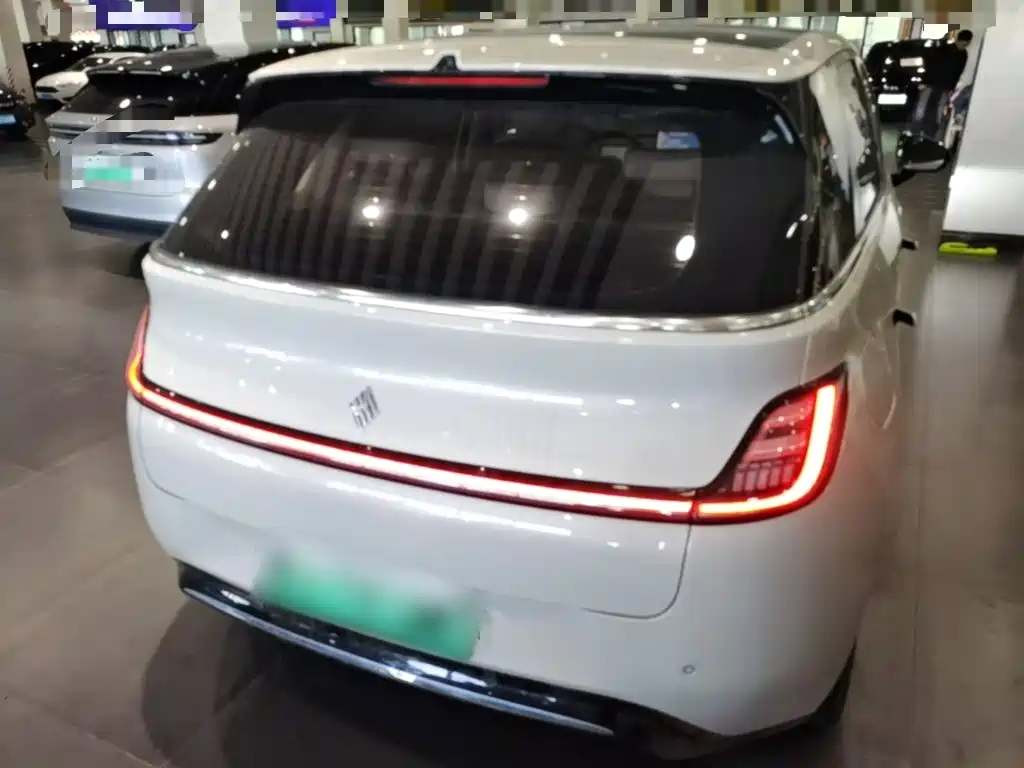 Baojun Yunduo — фото 7