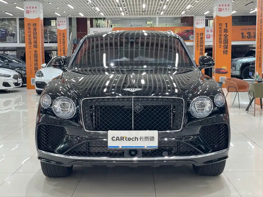 Bentley Bentayga — фото 2