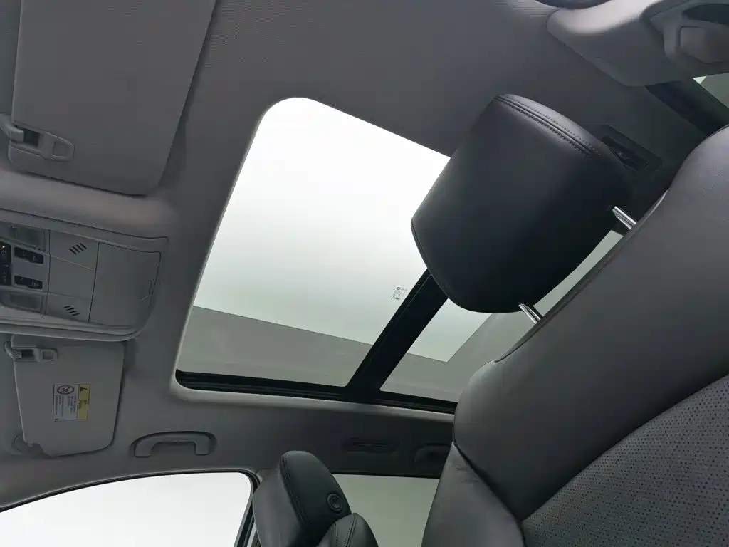 Buick Enclave — фото 14