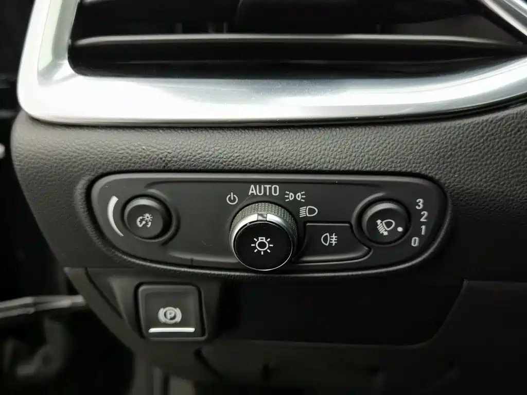 Buick Enclave — фото 21