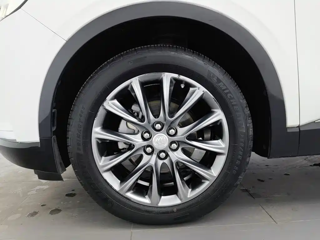 Buick Enclave — фото 17