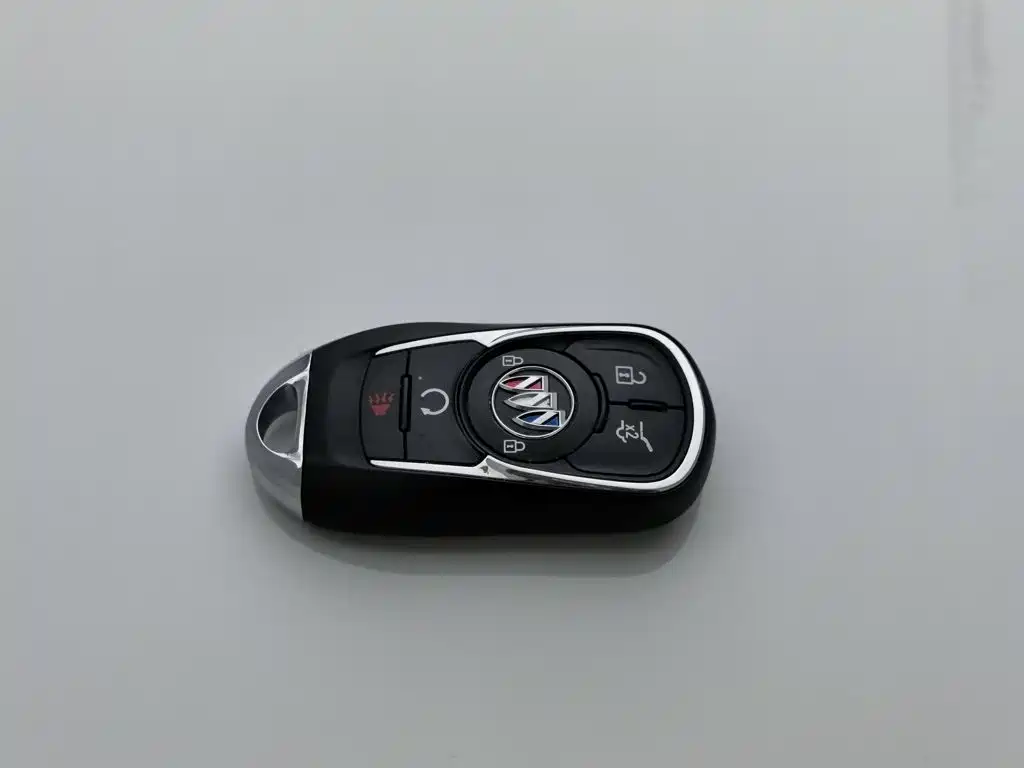 Buick Enclave — фото 19