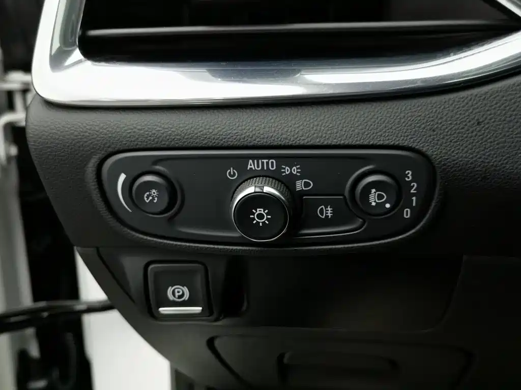 Buick Enclave — фото 21