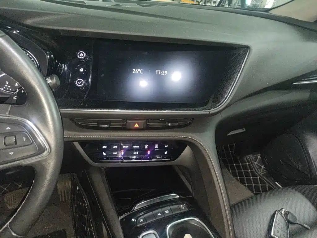 Buick Envision Plus — фото 6