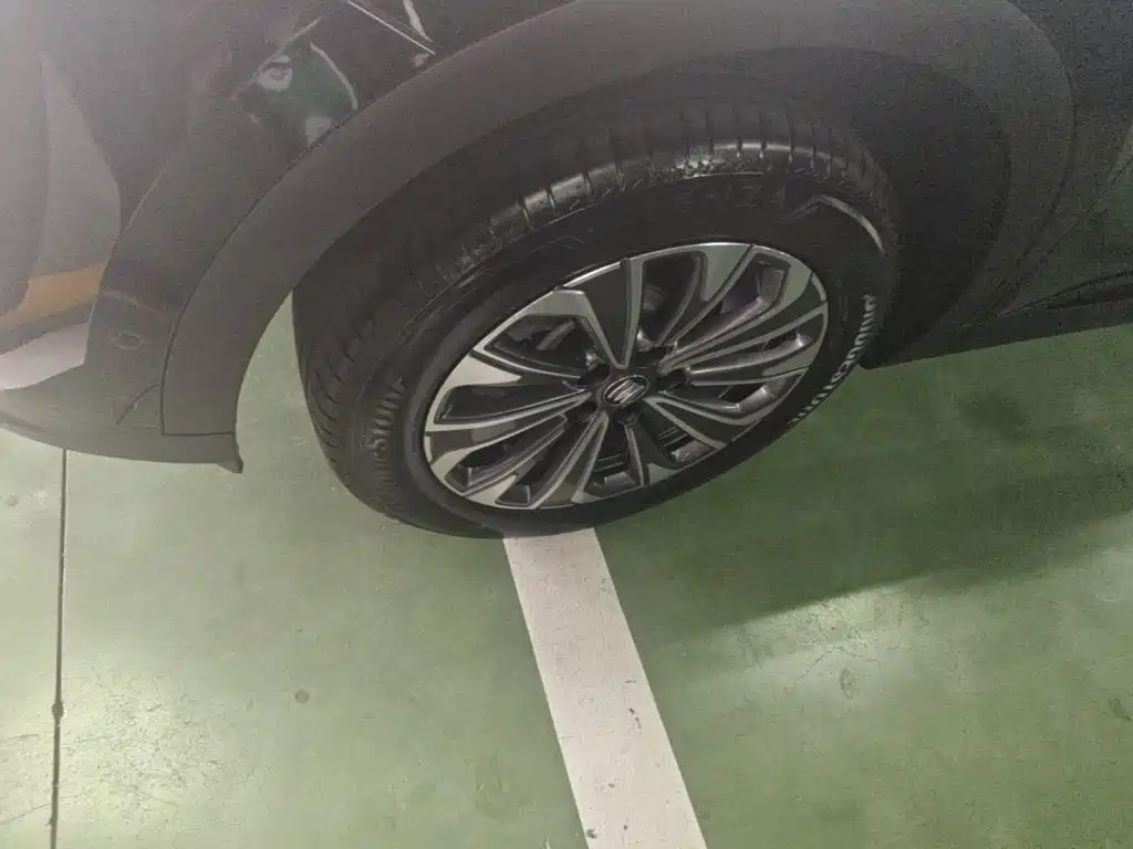 Buick Envision Plus — фото 23