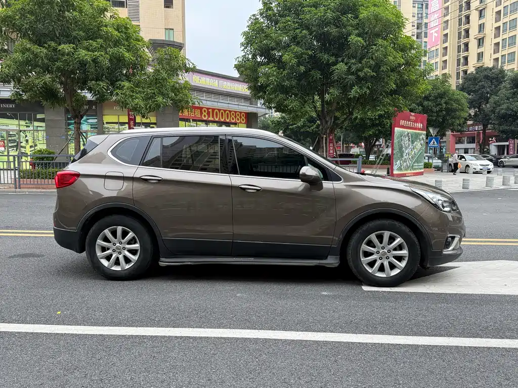 Buick Envision Plus — фото 4