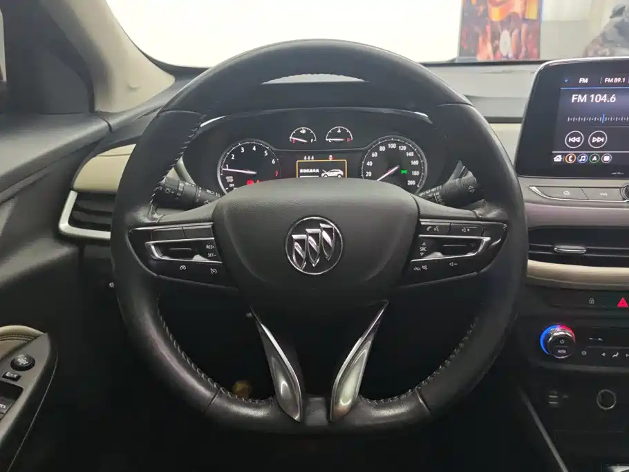 Buick Encore — фото 15